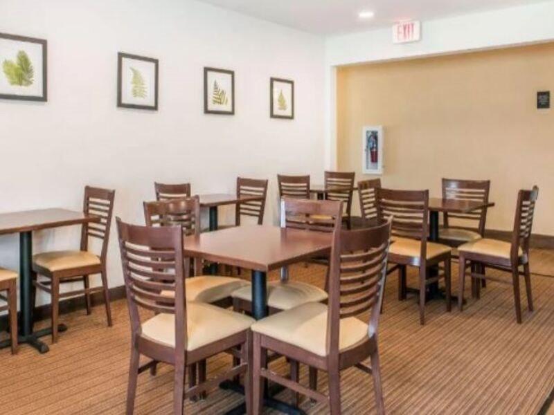 Sleep Inn Springfield West Экстерьер фото